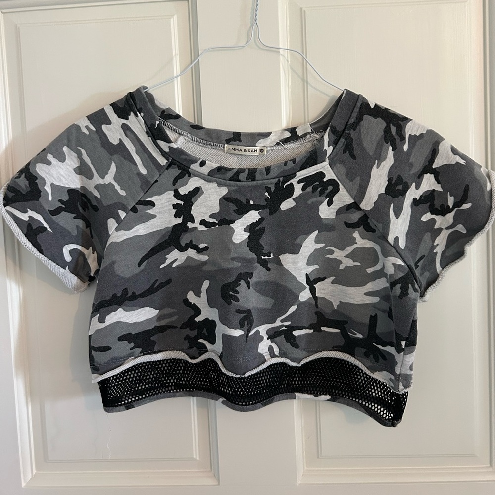 LF cropped tee